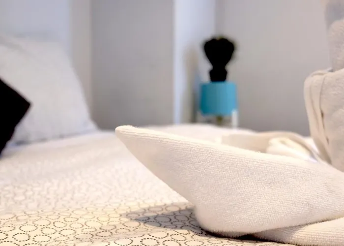 Sleep With Me Too Bangkok- Bts Phra Khanong Hotel 3*